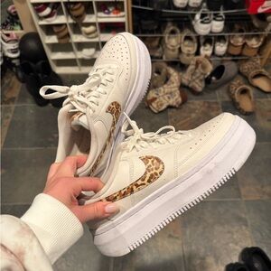Women's Cream Sneakers with Leopard Accent